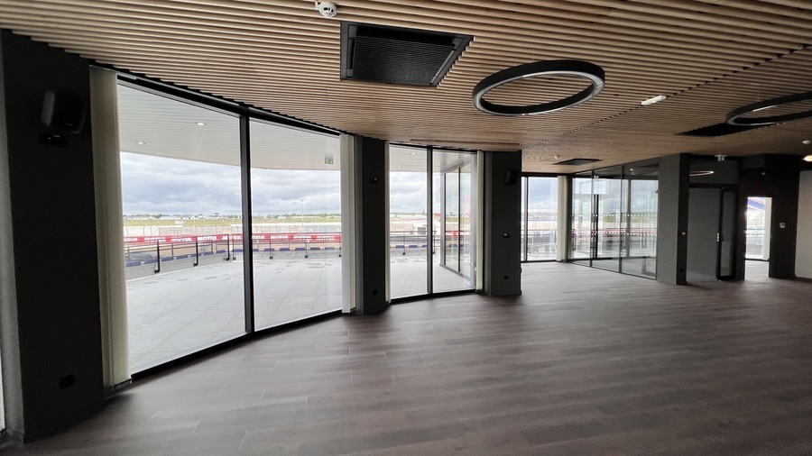 cmb-eco-centre-médical-piste-circuit-24h-lemans-72-002