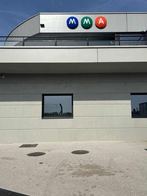 cmb-eco-centre-médical-piste-circuit-24h-lemans-72-004